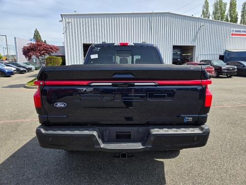 2025 Ford F-150 Lightning LARIAT