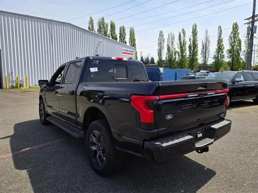 2025 Ford F-150 Lightning LARIAT