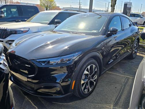 Shadow Black 2025 Ford Mustang Mach-E Select