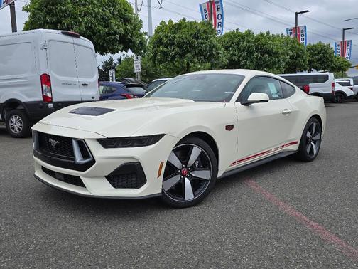 Wimbledon White 2025 Ford Mustang GT Premium