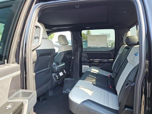 2025 Ford F-150 Lightning Platinum