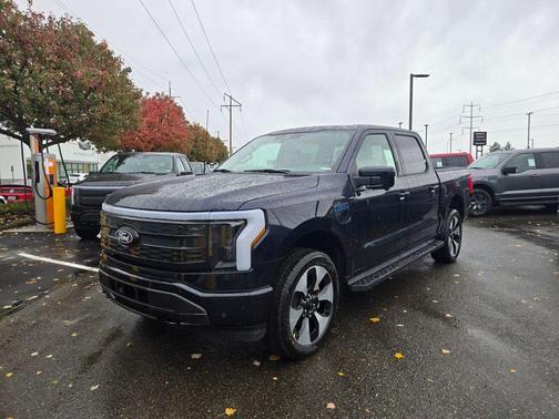 2025 Ford F-150 Lightning Platinum