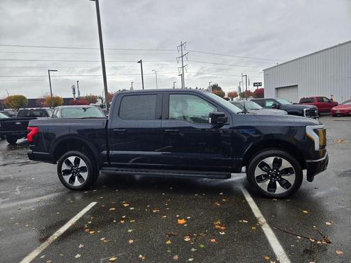 2025 Ford F-150 Lightning Platinum