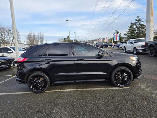 2022 Ford Edge ST