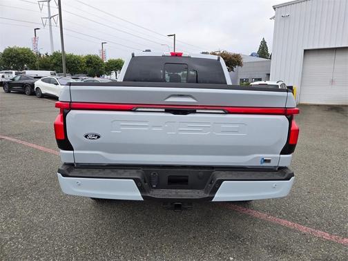 2025 Ford F-150 Lightning LARIAT