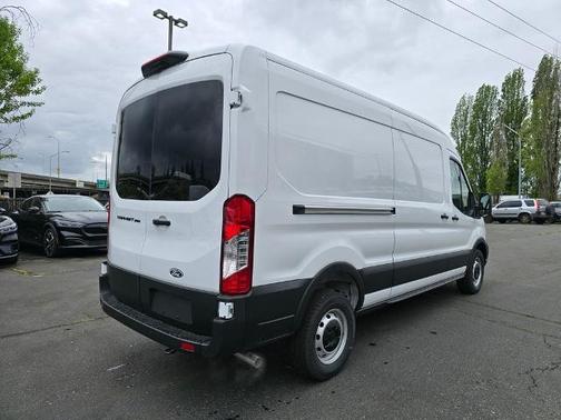 Oxford White 2026 Ford Transit-250 148 WB Medium Roof Cargo
