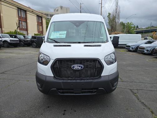 Oxford White 2026 Ford Transit-250 148 WB Medium Roof Cargo