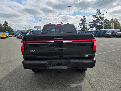 2025 Ford F-150 Lightning LARIAT