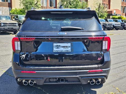 Agate Black 2026 Ford Explorer ST