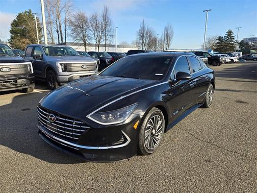 2020 Hyundai SONATA Hybrid Limited