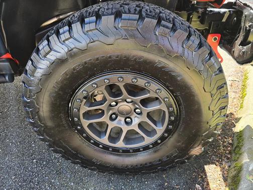 Sunset Orange Pearl 2015 Jeep Wrangler Unlimited Rubicon