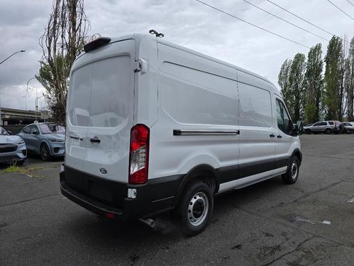Oxford White 2026 Ford Transit-150 Base
