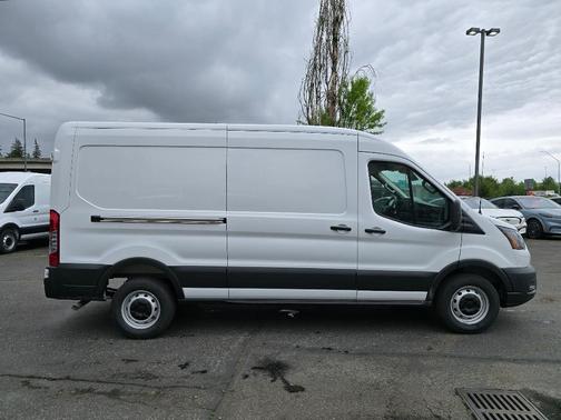 Oxford White 2026 Ford Transit-150 Base
