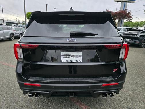 Agate Black 2025 Ford Explorer ST