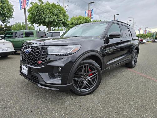 Agate Black 2025 Ford Explorer ST