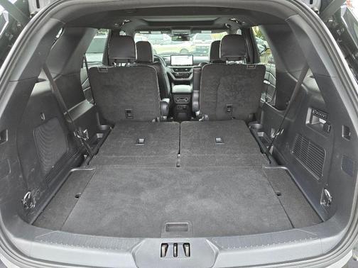 Agate Black 2025 Ford Explorer ST
