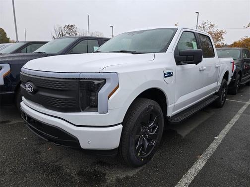 2025 Ford F-150 Lightning Flash