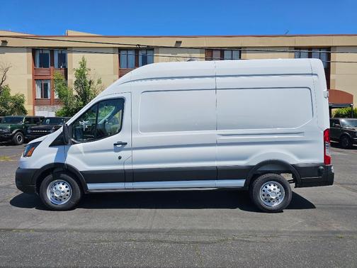 Oxford White 2026 Ford Transit-250 Base
