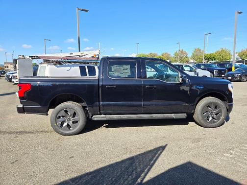 2025 Ford F-150 Lightning LARIAT