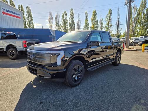 2025 Ford F-150 Lightning LARIAT
