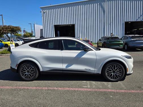 Star White 2025 Ford Mustang Mach-E Premium