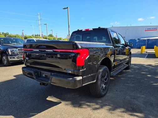 Agate Black Metallic 2025 Ford F-150 Lightning LARIAT