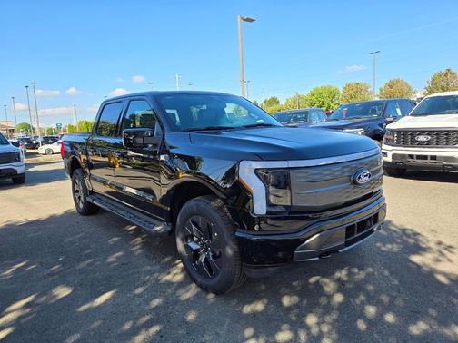 Agate Black Metallic 2025 Ford F-150 Lightning LARIAT