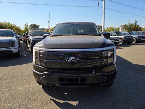 2025 Ford F-150 Lightning Platinum