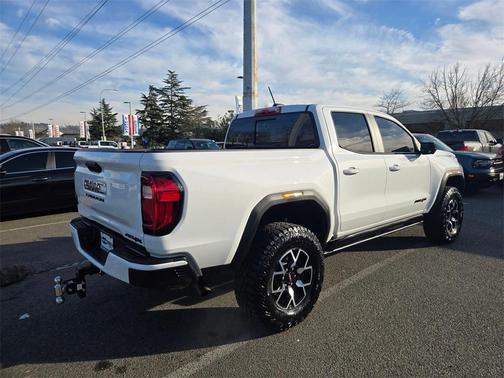 2024 GMC Canyon AT4X