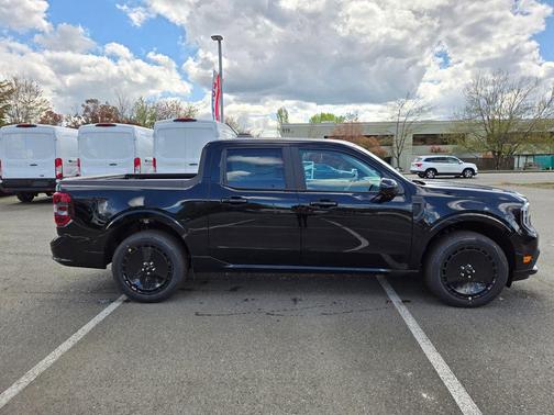 2025 Ford Maverick Lobo High