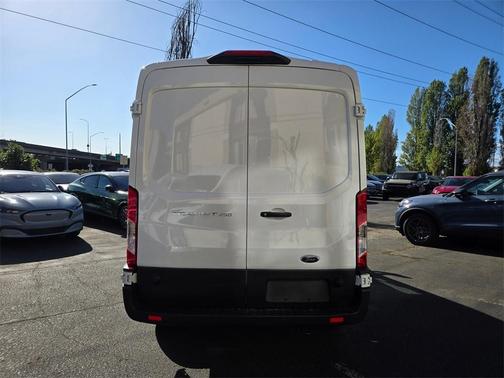 2025 Ford Transit-250 148 WB Medium Roof Cargo
