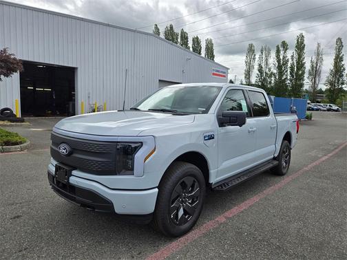 2025 Ford F-150 Lightning Flash