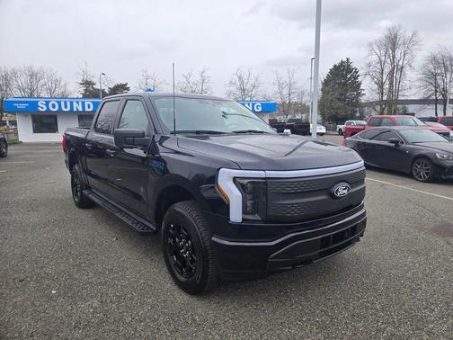 2025 Ford F-150 Lightning XLT