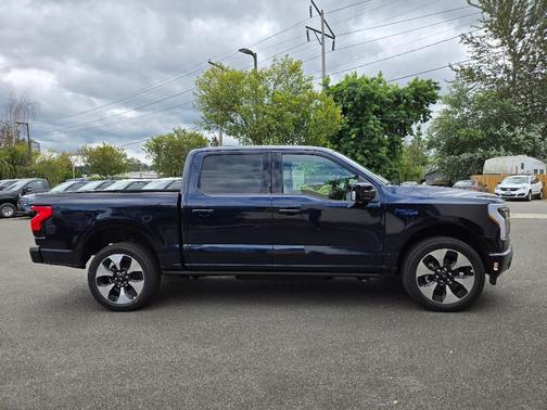 2025 Ford F-150 Lightning Platinum