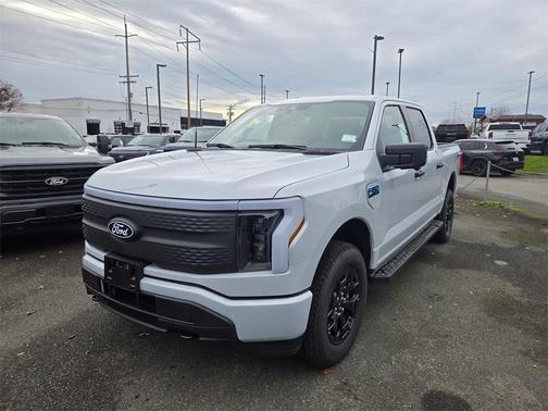 2025 Ford F-150 Lightning XLT