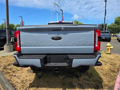 2025 Ford F-350 Lariat Super Duty
