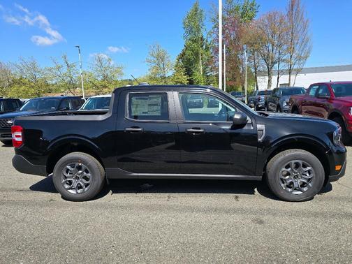Shadow Black 2026 Ford Maverick XLT