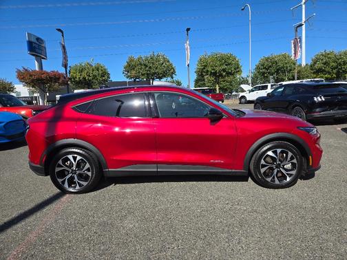 2024 Ford Mustang Mach-E Select