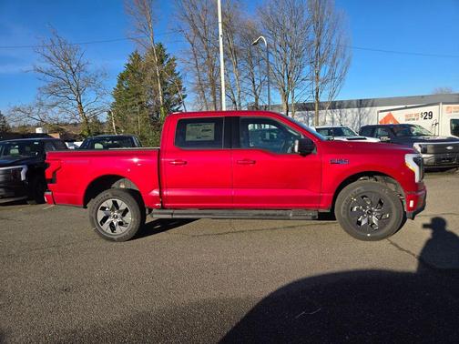 2025 Ford F-150 Lightning Flash