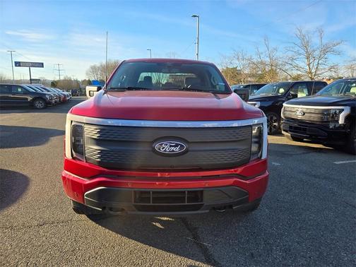 2025 Ford F-150 Lightning Flash