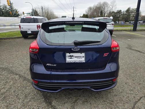 2016 Ford Focus ST Base