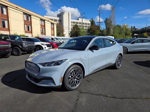 2025 Ford Mustang Mach-E Premium