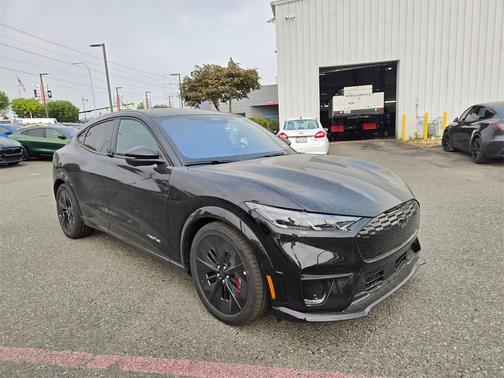 2025 Ford Mustang Mach-E GT