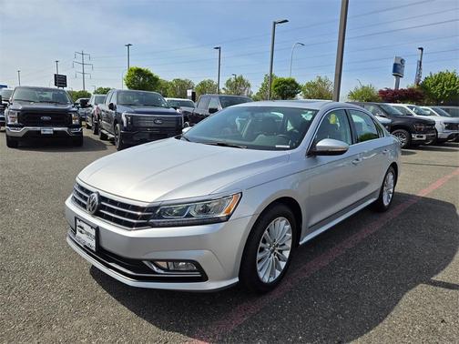 2017 Volkswagen Passat 1.8T SE