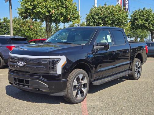 2025 Ford F-150 Lightning Platinum