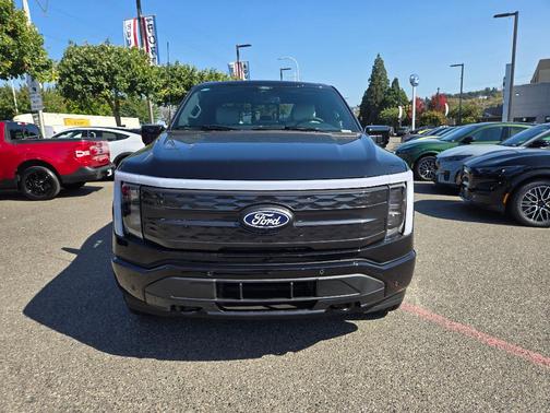2025 Ford F-150 Lightning Platinum