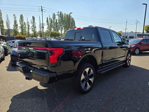 2025 Ford F-150 Lightning Platinum