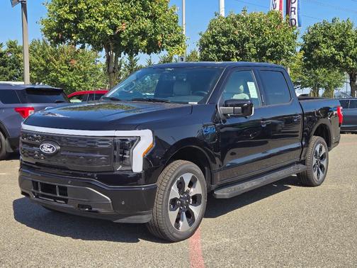 2025 Ford F-150 Lightning Platinum