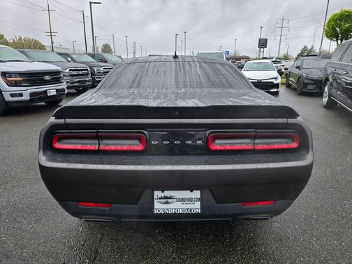 2015 Dodge Challenger R/T Scat Pack