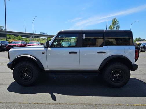Oxford White 2026 Ford Bronco Big Bend